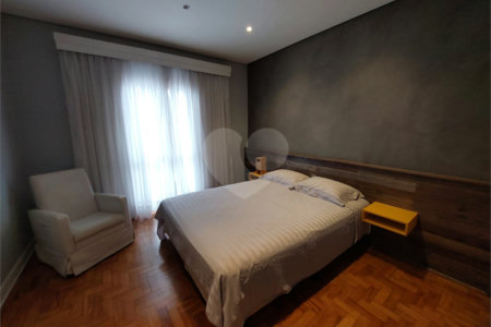 Sobrado à venda com 3 quartos em Santana, São Paulo, SP