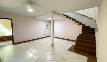 Casa à venda com 5 quartos, sendo 1 suíte, em Indianópolis, São Paulo, SP