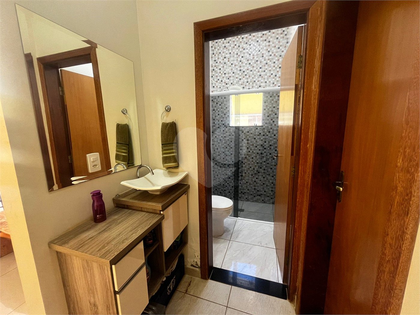 Casa à venda com 4 quartos, sendo 2 suítes, em Vila Nastri, Itapetininga, SP