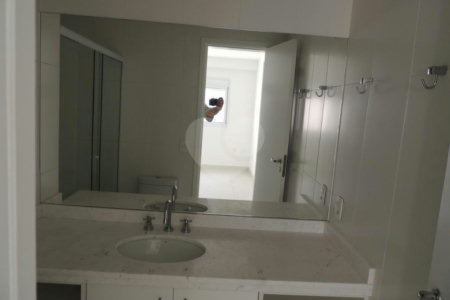 Apartamento à venda com 2 quartos, sendo 1 suíte, em Água Branca, São Paulo, SP