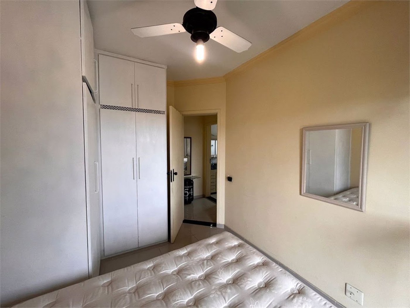 Apartamento com 2 dormitórios à venda, 65 m² por R$ 424.000,00 - Vila Júlia - Guarujá/SP