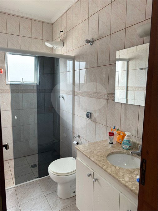 Casa à venda com 3 quartos, sendo 1 suíte, em Vila Constança, São Paulo, SP