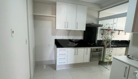 Apartamento à venda com 3 quartos, sendo 1 suíte,  no Centro, Itapetininga, SP