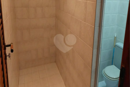 Casa com dois pavimentos na Barra Funda: