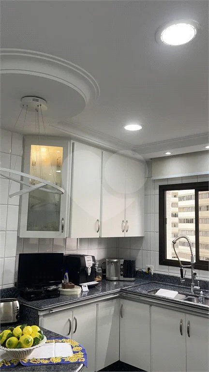 Apartamento com terraço 385m² 03 dormitórios sendo 2 suítes 5 vagas..Estuda Permuta.