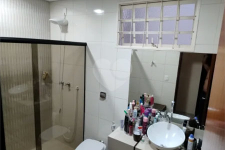 Sobrado à venda com 5 quartos, sendo 3 suítes, em Ribeirânia, Ribeirão Preto, SP