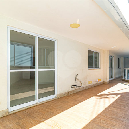 Apartamento à venda com 3 quartos, sendo 1 suíte, em Lagoa, Rio de Janeiro, RJ