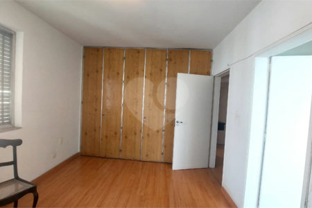 Apartamento à venda com 3 quartos, sendo 1 suíte, em Perdizes, São Paulo, SP