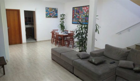 Sobrado à venda com 3 quartos, sendo 1 suíte,  em Vila Suissa, Mogi das Cruzes, SP
