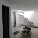 Casa à venda com 4 quartos, sendo 2 suítes, em Barreiro, Mairiporã, SP