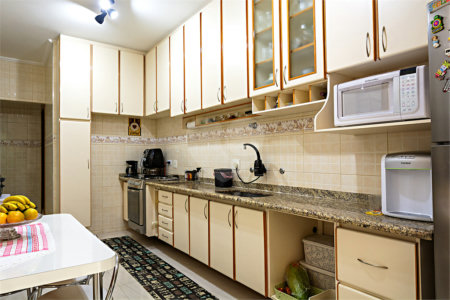 Sobrado à venda com 2 quartos, sendo 1 suíte, em Vila Guarani, São Paulo, SP