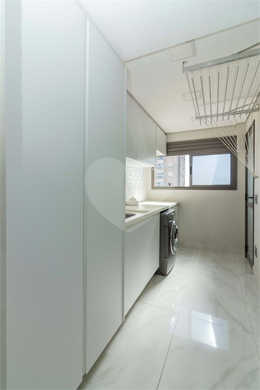 Apartamento à venda com 3 suítes em Vila Gumercindo, São Paulo, SP