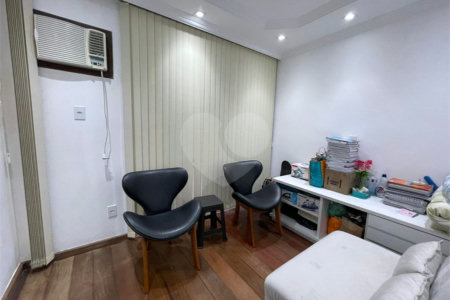 Casa à venda com 4 quartos, sendo 1 suíte, em Campo Grande, Rio de Janeiro, RJ