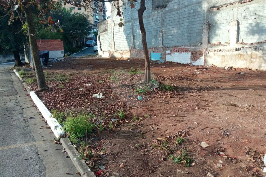 Excelente Terreno no Jardim Prudência, com 300 M² (10x30)