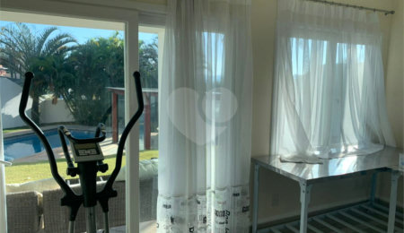 Casa à venda com 5 quartos, sendo 4 suítes, no condomínio Santa Teresa, Itupeva - SP