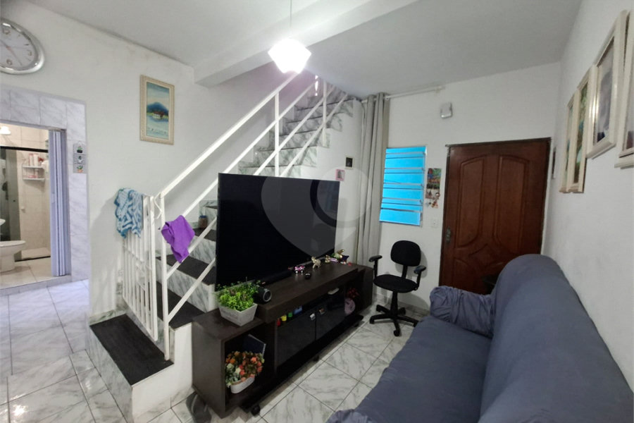 Sobrado à venda com 3 quartos, sendo 1 suíte, em Tremembé, São Paulo, SP