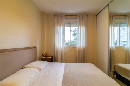 Apartamento à venda com 2 quartos, sendo 1 suíte,  em Santo Amaro, São Paulo, SP
