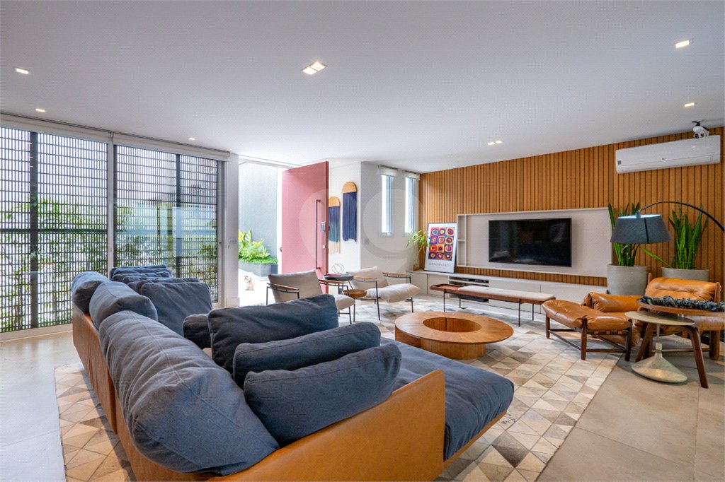 Casa à venda com 3 suítes no condomínio Modernne, São Paulo - SP