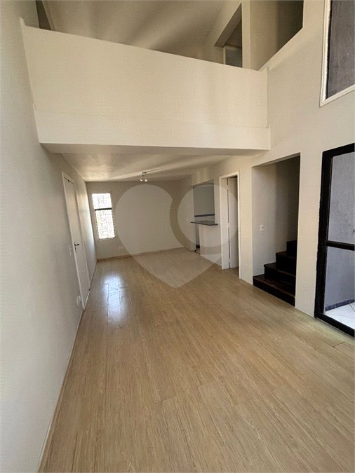 Apartamento à venda ou para alugar com 1 suíte em Vila Suzana, São Paulo, SP