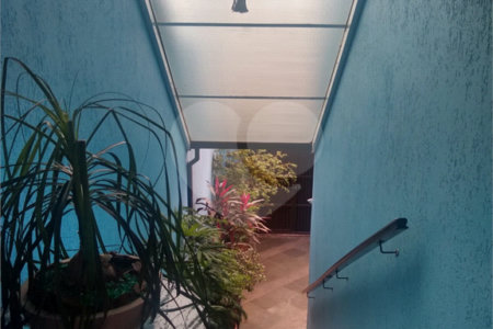 Sobrado à venda com 3 quartos, sendo 1 suíte,  em Vila do Castelo, São Paulo, SP