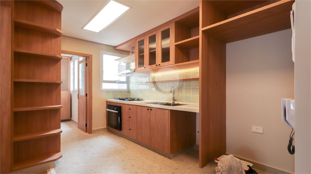 Apartamento à venda com 2 quartos, sendo 1 suíte,  em Vila Uberabinha, São Paulo, SP
