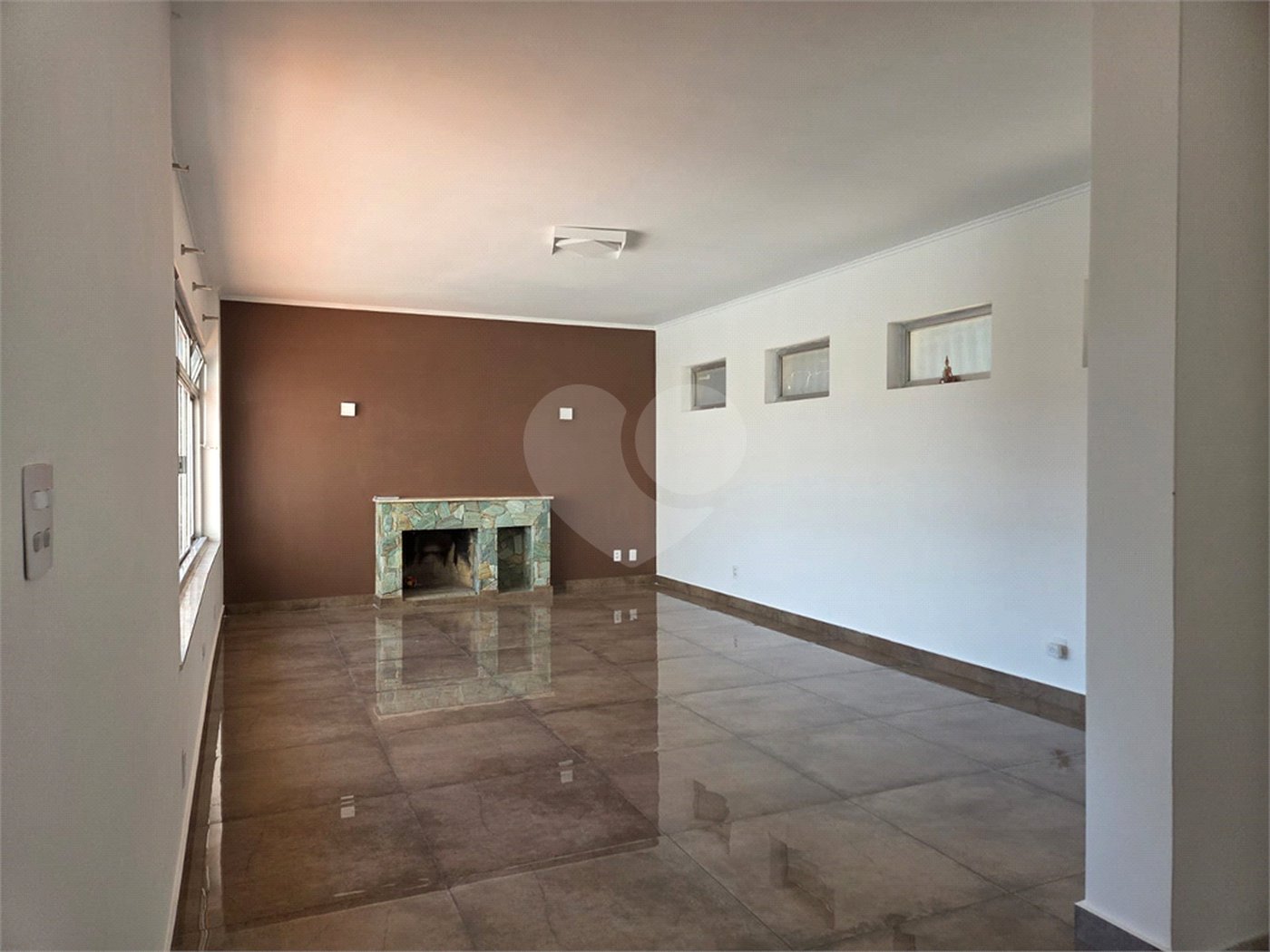 Casa à venda com 4 quartos, sendo 3 suítes, em Jardim Prudência, São Paulo, SP