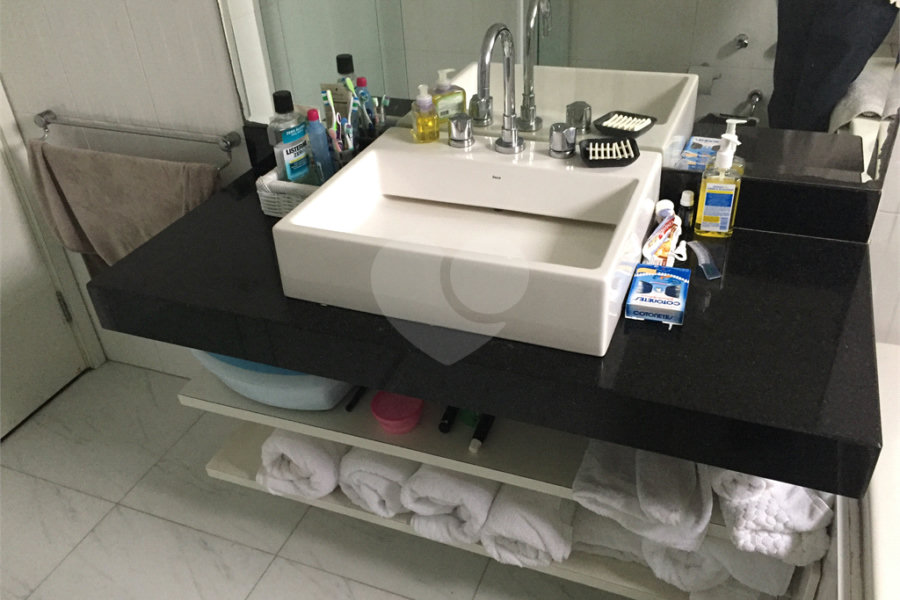 Apartamento à venda com 3 quartos, sendo 1 suíte, em Bela Vista, São Paulo, SP