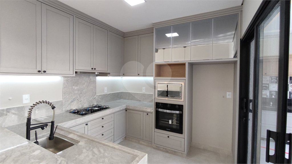 Casa à venda com 3 suítes no condomínio Residencial Viena, Indaiatuba - SP