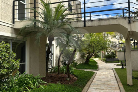 Casa à venda com 3 quartos, sendo 2 suítes, no condomínio Townhouse Village Morumbi, São Paulo - SP