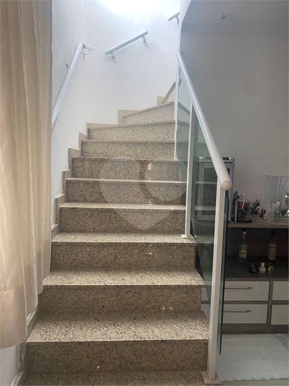 Sobrado à venda com 3 quartos, sendo 2 suítes, em Vila Mazzei, São Paulo, SP