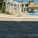 Casa em condomínio à venda com 2 quartos, sendo 1 suíte,  em Alto de Búzios, Armação dos Búzios, RJ
