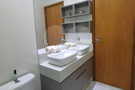 Casa à venda com 3 quartos, sendo 1 suíte, no condomínio Mantova, Indaiatuba - SP