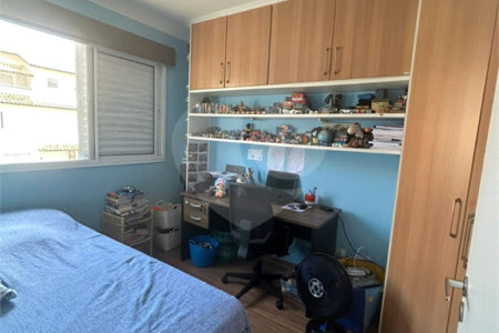 Casa à venda com 3 quartos, sendo 1 suíte, no condomínio Vila das Cores, São Paulo - SP