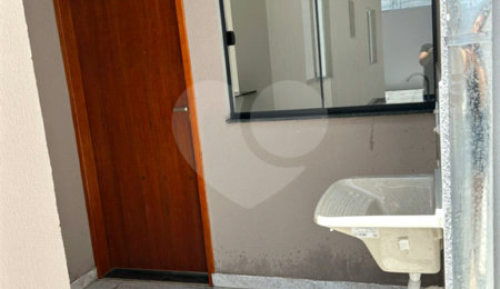 Casa à venda com 2 quartos, sendo 1 suíte,  em Residencial Antares, Taubaté, SP