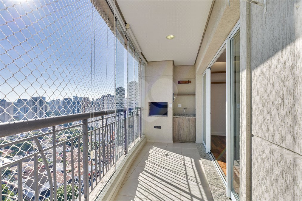 Apartamento à venda com 3 quartos, sendo 1 suíte, em Santo Amaro, São Paulo, SP