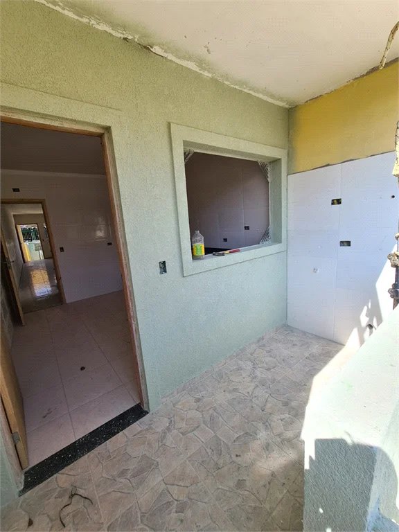 Sobrado à venda com 3 quartos, sendo 1 suíte, em Vila Gomes, São Paulo, SP