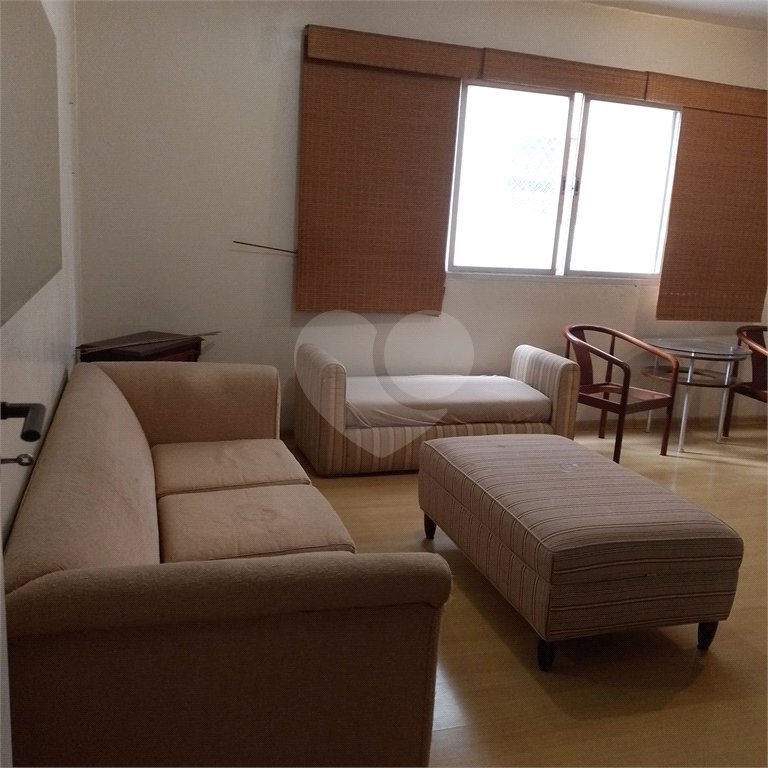 Apartamento à venda com 3 quartos, sendo 1 suíte,  em Pinheiros, São Paulo, SP