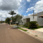 Vende-se casa no Village Damha II
