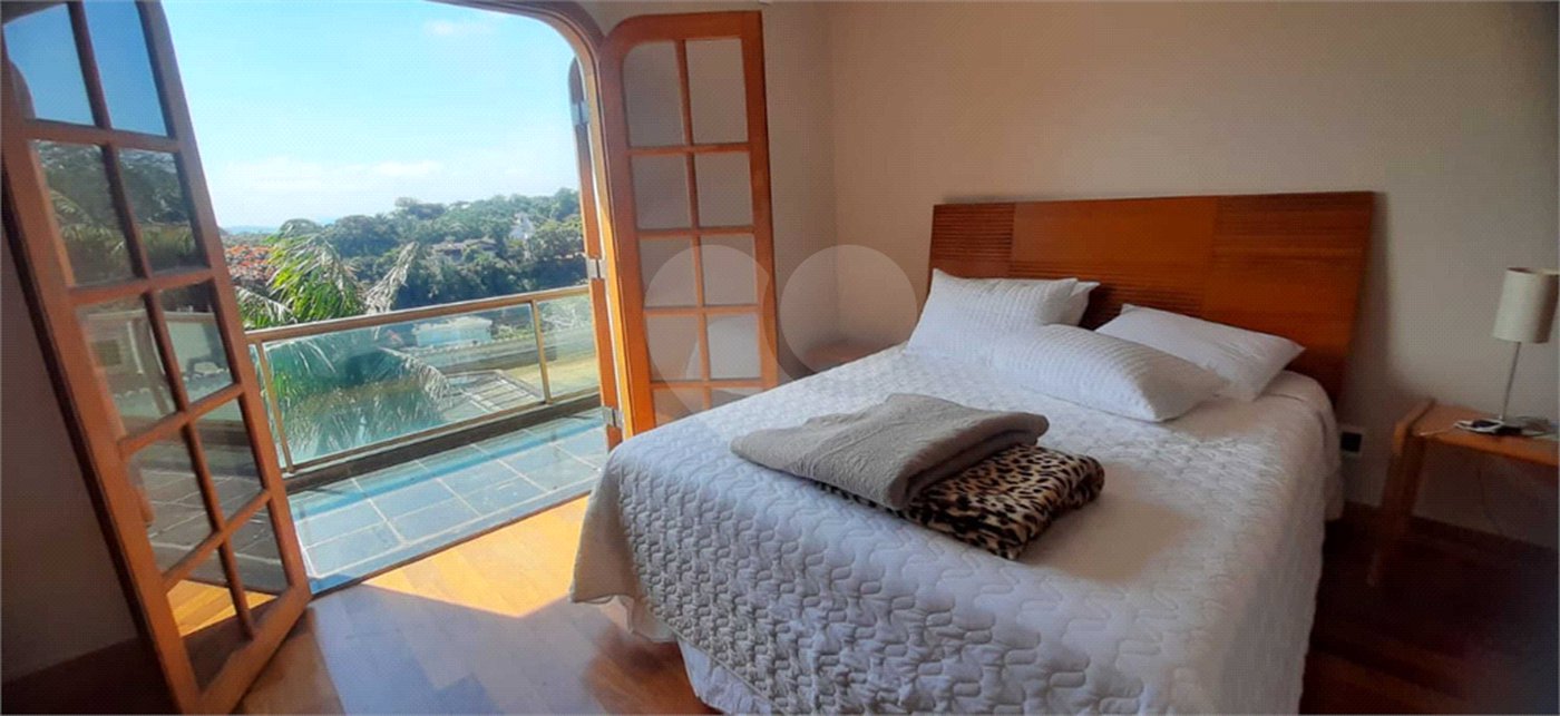 Casa à venda com 4 suítes no condomínio Parque Imperial da Cantareira, Mairiporã - SP
