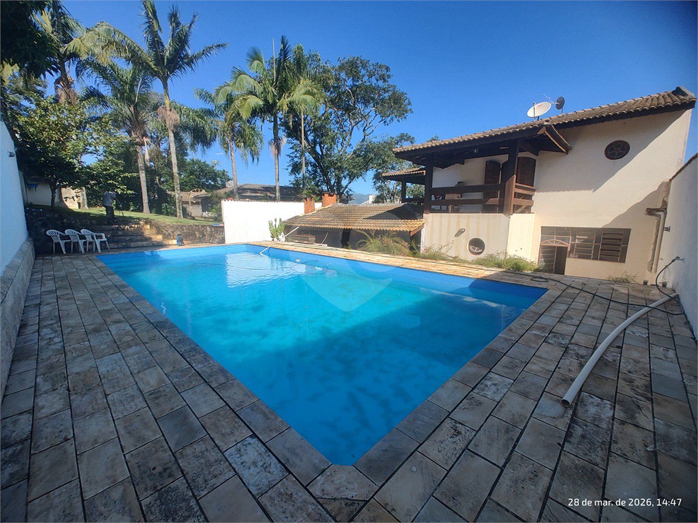 Chácara à venda com 4 quartos, sendo 3 suítes, em Campos de Atibaia, Atibaia, SP