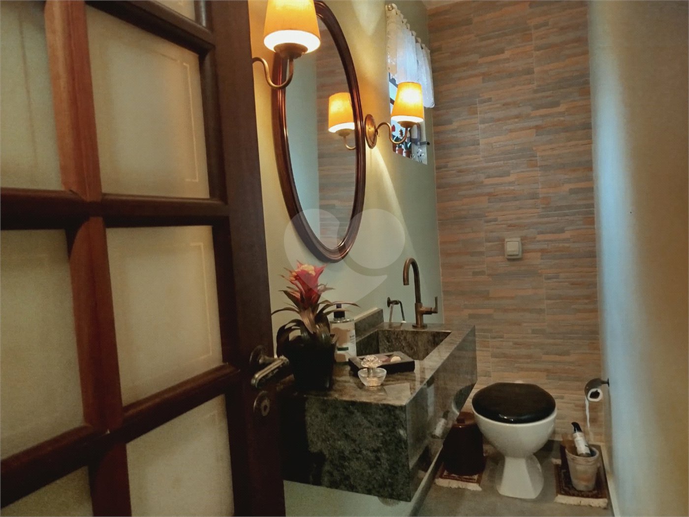 Sobrado à venda com 3 quartos, sendo 1 suíte, em Vila Matias, São Paulo, SP