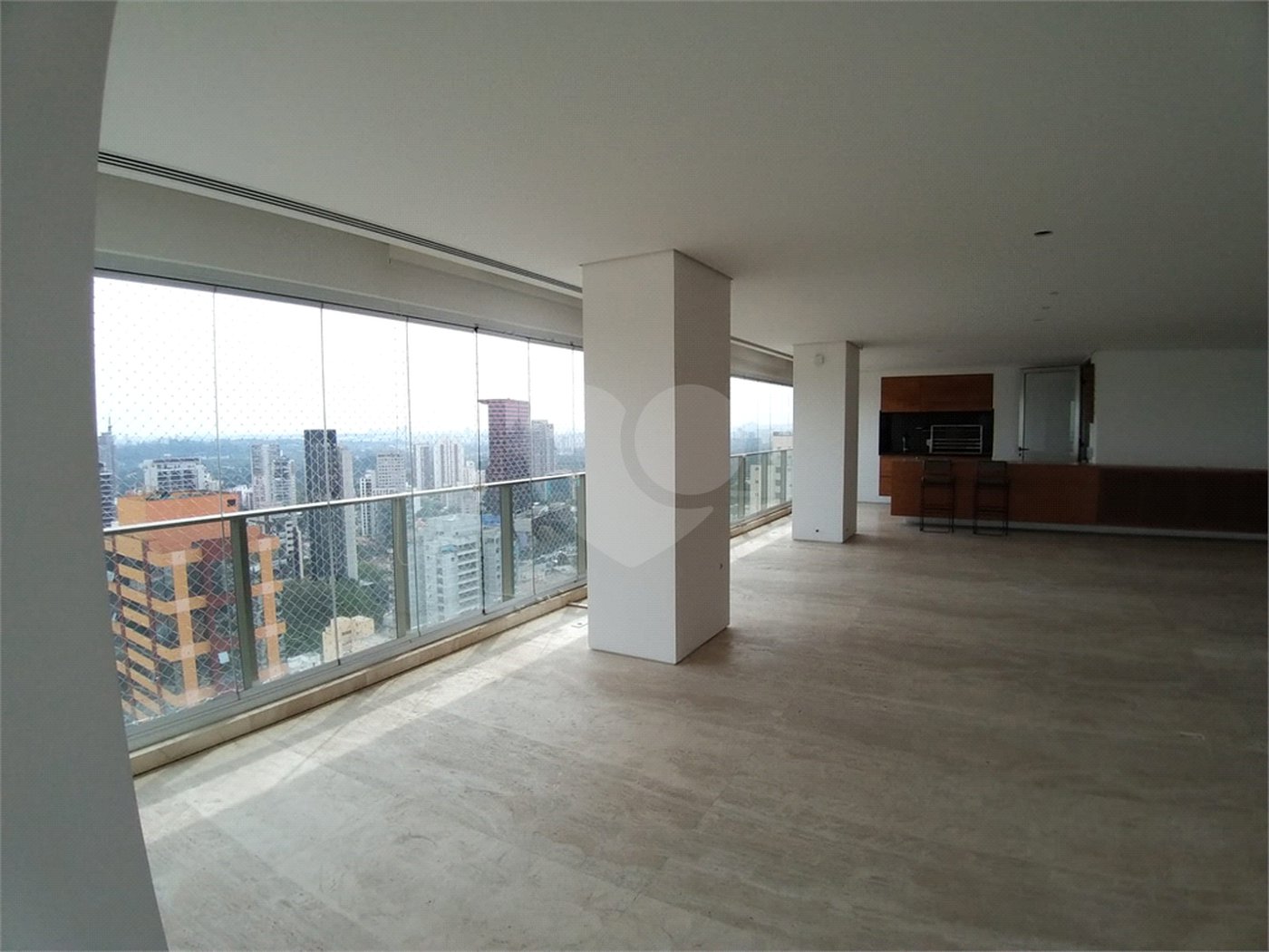 Apartamento à venda ou para alugar com 3 suítes em Pinheiros, São Paulo, SP