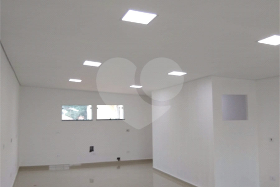 Prédio à venda com 4 quartos em Vila Guilherme, São Paulo, SP