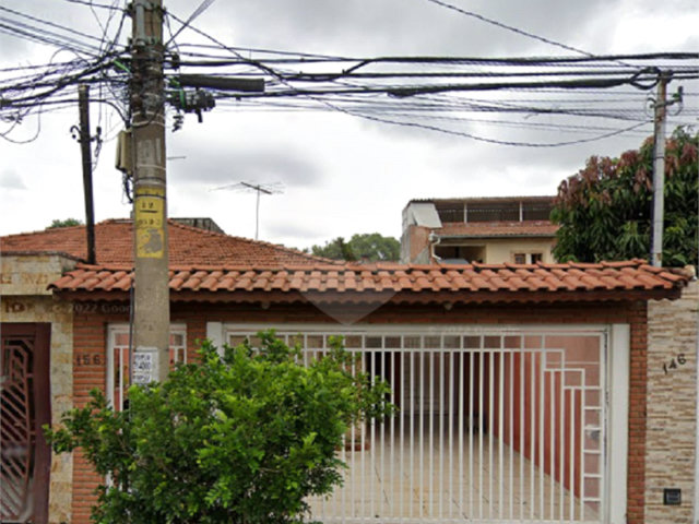 Casa à venda com 3 quartos, sendo 2 suítes,  no condomínio Não, São Paulo - SP
