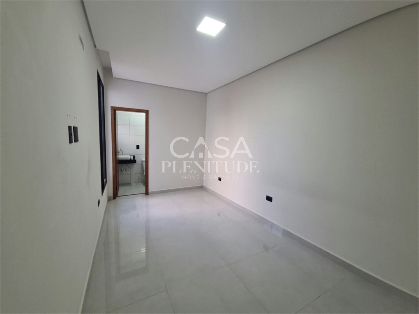 Casa em condomínio à venda com 3 quartos, sendo 1 suíte,  em Jardim Novo Horizonte, Sorocaba, SP