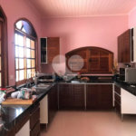 Casa à venda com 5 quartos, sendo 3 suítes, no condomínio Alpes da Cantareira, Mairiporã - SP
