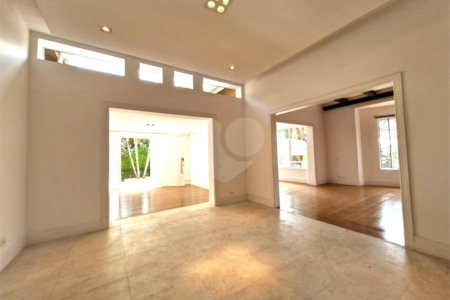 Casa à venda com 4 suítes no condomínio Chácara Flora, São Paulo - SP