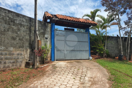 Chácara à venda com 4 quartos, sendo 1 suíte, no Centro, Santa Isabel, SP