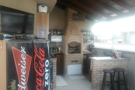 Casa à venda com 3 quartos, sendo 1 suíte, no condomínio Algarve Residencial, São Paulo - SP