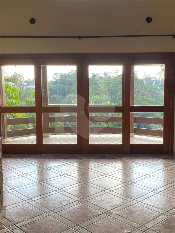 Casa à venda com 3 quartos, sendo 1 suíte, no condomínio Estância Marambaia, Vinhedo - SP